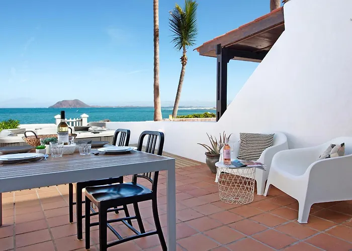 Luxury Oceanfront Villa Corralejo